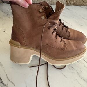 Women's Sorel Hi-Line Heel Lace Boot In Umber Ceramic